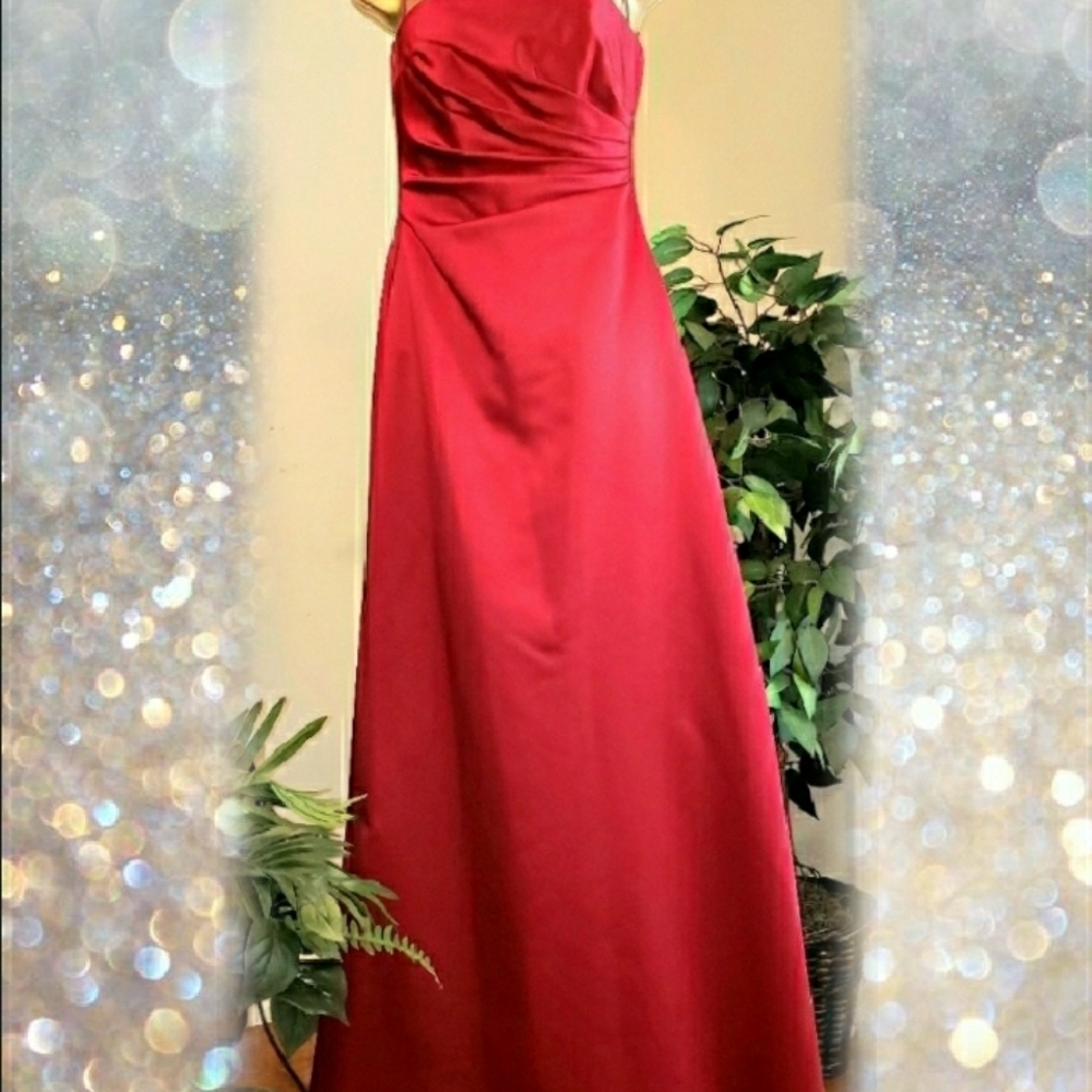 MICHAELANGELO APPLE RED FULL LENGTH BRIDESMAID DRE